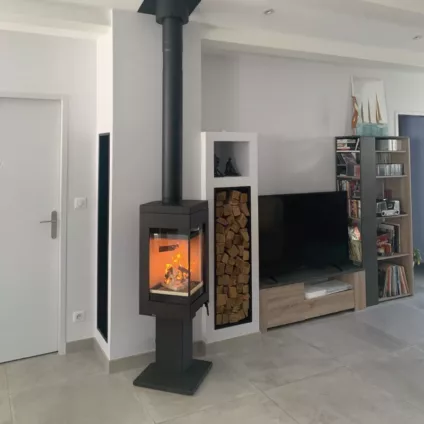 Photo poêle à bois dans une maison moderne